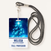 ライトカッコいい付き青いクリスマスきらめくの木 バッジ (正面ランヤード)