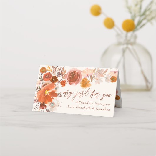 ライトクリームフローラ秋結婚シートのテーブル プレイスカード (裏面)