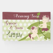 ライトグリーン、バーガンディーツイン誕生日ベビーシャワー 横断幕 (横)