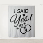 ライトグレイ 私の返事はイエス 婚約パーティー タペストリー (正面)