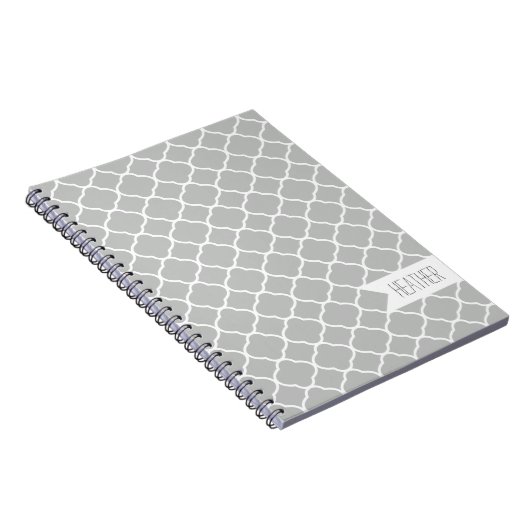ライトグレパーソナライズされたークローバーパターン ノートブック (右側)