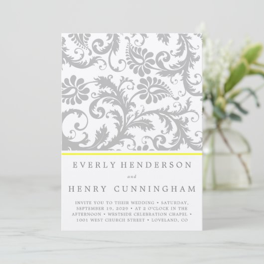 ライトグレーとイエローダマスクウェディング招待状 招待状 (スタンド正面)