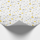 ライトグレーと黄色の三角形のジオメトリパターン ラッピングペーパー (角)