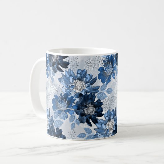 ライトグレーのライトブルーの濃い青の花 コーヒーマグカップ (正面左)