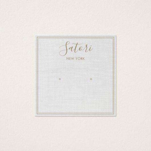 ライトグレーリネンのシグネチャースタッドイヤリングディスプレイ (正面)