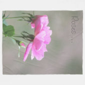 ライトグレー付きピンクローゼスフリース フリースブランケット (正面(横))