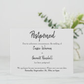 ライトグレー結婚カードに「延期」の黒 招待状 (スタンド正面)