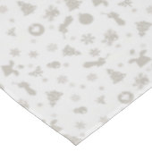 ライトシルバーグレーのグレークリスマスパターン テーブルクロス (アングル)