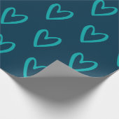 ライトシーグリーンオンプロシアンブルーハンドドローハート ラッピングペーパー (角)