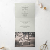 ライトセージとアイボリー結婚ボウ 三つ折り招待状 (内部)