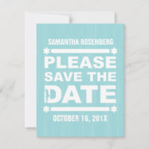 ライトターコイズの大きなフォントのバット・ミツバ祭りのSave the Date