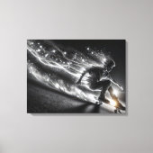 ライトトレイル10代のでスケートボードをする少年 キャンバスプリント (正面)