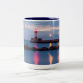 ライトハウスアットサンライズマグ | MN灯台ダルース ツートーンマグカップ (中央)