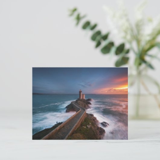 ライトハウスサンセットプラウザネ |ブリタニー・フィニセール ポストカード (スタンド正面)