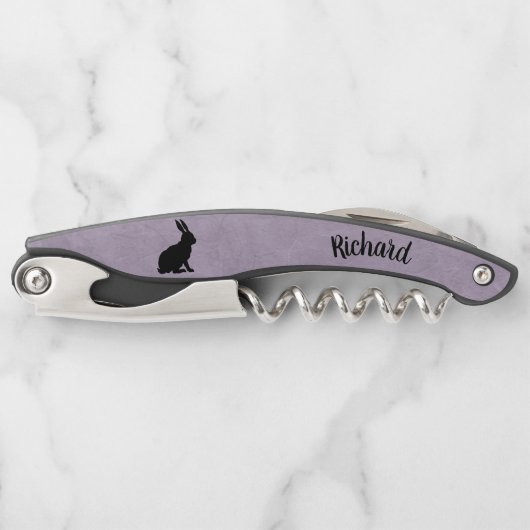 ライトパープルに黒い座りシルエットウサギ ソムリエナイフ (正面)
