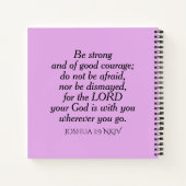 ライトパープル勇気バイブル聖句名前をカスタムする ノートブック (裏面)