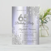  ライトパープル 65歳の誕生日 銀のグリッターが垂れる  招待状 (スタンド正面)