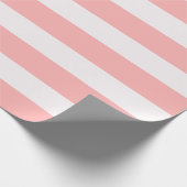 ライトピンクとクリーム色のオーニングのストライプ ラッピングペーパー (角)