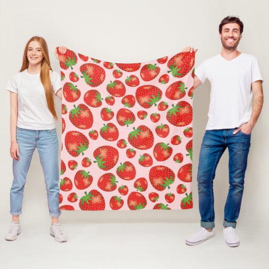 ライトピンクに赤いちご果実の模様 フリースブランケット (インサイチュ)