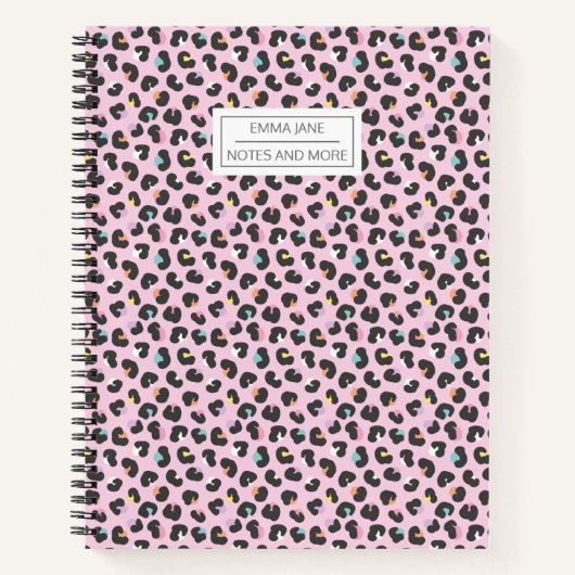 ライトピンクに黒ヒョウの斑点があるパステル ノートブック (正面)