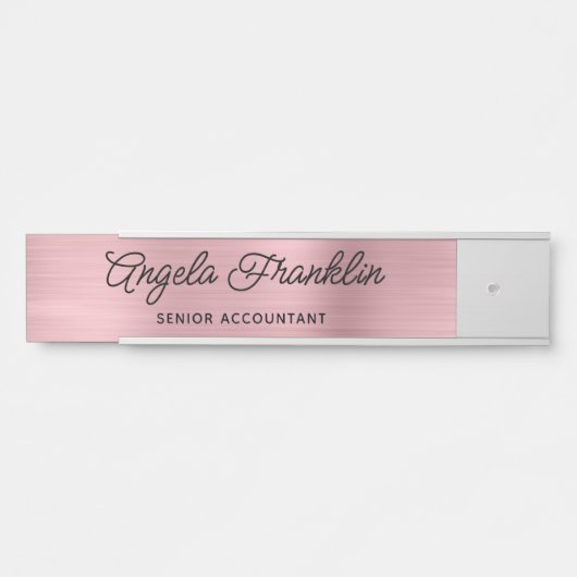 ライトピンクの疑似メタリックホイル サインプレート (正面)
