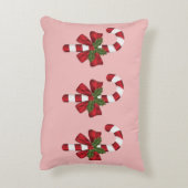 ライトピンクの3つのクリスマスキャンディカー アクセントクッション (裏面(縦))