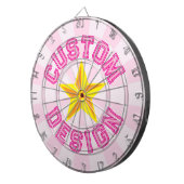 ライトピンクカスタム文字とイエロースターデザイン ダーツボード (正面右)