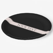 ライトピンク赤面ストライプおよび編エレガント集文字 ペーパープレート (アングル)