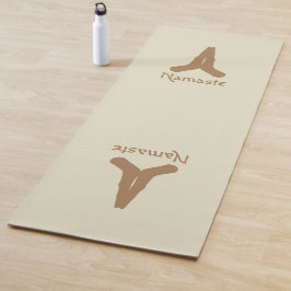 ライトブラウンオンナチュラルナマステムドラハンズ ヨガマット