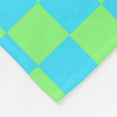 ライトブルーとグリーンワープしたチェッカーボードパターン フリースブランケット (角)