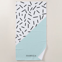 ライトブルーとジオメトリックパターパーソナライズされたン ビーチタオル