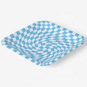ライトブルーとホワイトチェッ市松模様にカーボードパターン ペーパープレート (傾斜あり)