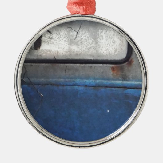 ライトブルーとホワイトヴィンテージトラック メタルオーナメント (正面)