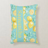 ライトブルーにかわいい黄色のレモンパターカスタムン アクセントクッション (正面(垂直))