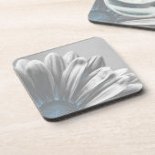 ライトブルーのフローラハイライト コースター (左側)