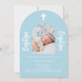 ライトブルーの写真アーチ台本の少年バプテスマ 招待状 (正面)