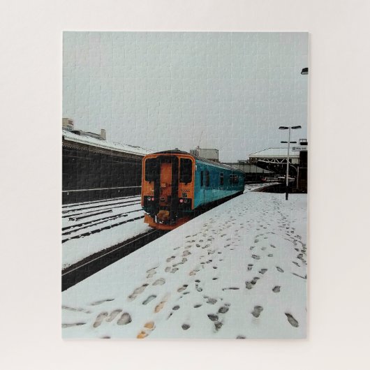 ライトブルーの列車 ジグソーパズル (縦)