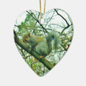 ライトブルーの霧の中のリス セラミックオーナメント (左)