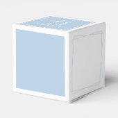 ライトブルースタイリッシュスクリプトカスタムエレガントな結婚式 フェイバーボックス (裏面サイド)