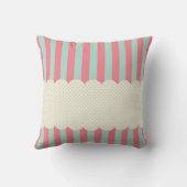 ライトブルーパーソナライズされたピンク色の水玉模様 クッション (裏面)