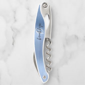 ライトブルーフェイクブラシ仕上げメタルモノグラムスクリプト ソムリエナイフ (裏面)