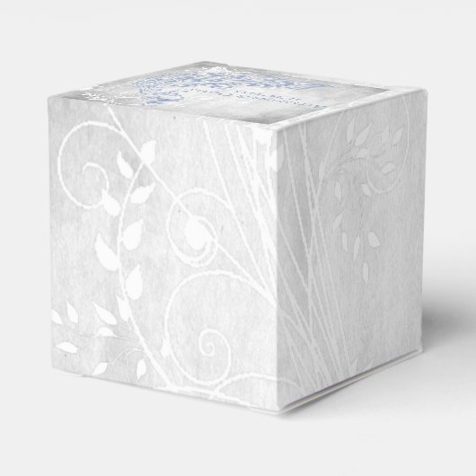 ライトブルーリーフつる植物結婚式の引き出物ボックス フェイバーボックス (裏面サイド)