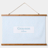 ライトブルー名前をカスタムするボーイ子供部屋デコール 吊り下げ型タペストリー (正面)