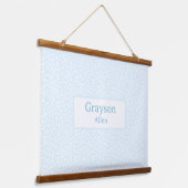 ライトブルー名前をカスタムするボーイ子供部屋デコール 吊り下げ型タペストリー (傾斜あり)