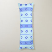 ライトブルー濃い青の花パターン ボディピロー (裏面 (縦))