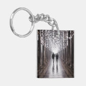 ライト、シャドウ、シンメトリ – セピア キーホルダー (正面左)