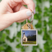 ライヌイという,孤立した美しい教会 キーホルダー (手)