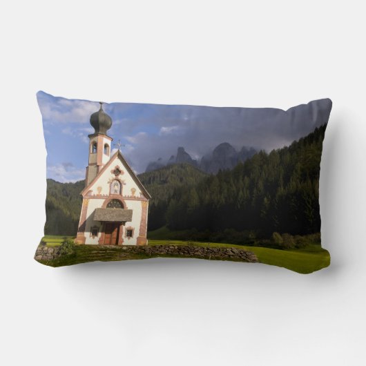 ライヌイという，孤立した美しい教会 ランバークッション (裏面)