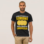 ライフが手に持つ場合は、レモンのバッチLimoncelloを作成 Tシャツ (正面フル)