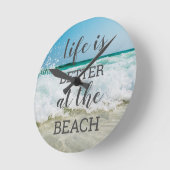 ライフの方がビーチ写真タイポグラフィ ラウンド壁時計 (傾斜)